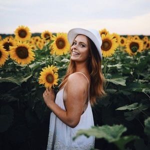 Meet your Posher, Emma